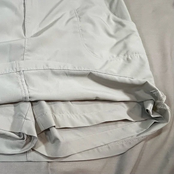 White Sierra Women’s Lightweight Quick Dry Apparel - Picture 3 of 5